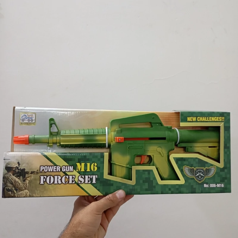تفنگ اسباب بازی مدل M16 کادویی رنگ سبز